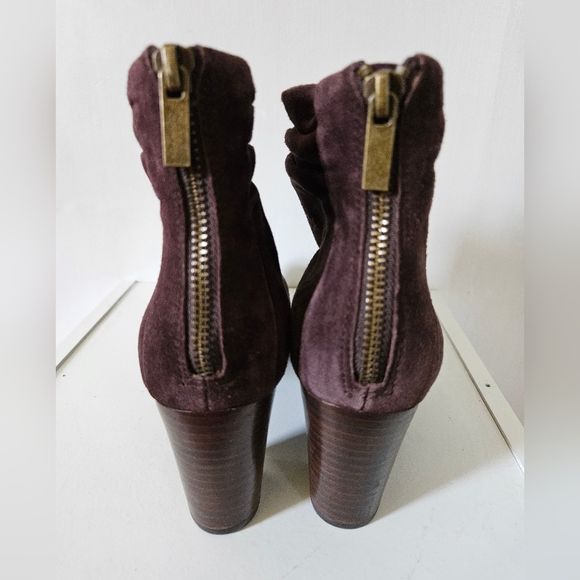 Bella vita suede heeled boots size 7.5 - Picture 5 of 7